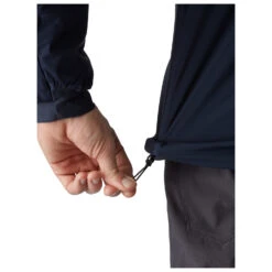 Arc'teryx Atom LT Jacket - Kunstfaserjacke 17 Arc'teryx Atom LT Jacket - Kunstfaserjacke -Skiausrüstungs Geschäft arcteryx atom lt jacket kunstfaserjacke detail 6