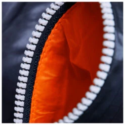 Mammut Women's Eigerjoch Light Insulated Hooded Jacket - Kunstfaserjacke -Skiausrüstungs Geschäft mammut womens eigerjoch light insulated hooded jacket kunstfaserjacke detail 6