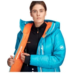 Mammut Women's Eigerjoch Pro Insulation Hooded Jacket - Daunenjacke 15 Mammut Women's Eigerjoch Pro Insulation Hooded Jacket - Daunenjacke -Skiausrüstungs Geschäft mammut womens eigerjoch pro insulation hooded jacket daunenjacke detail 7